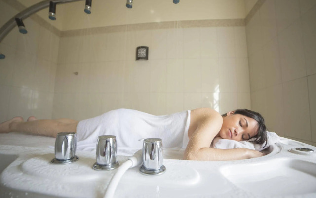 Les Mariannes Wellness Sanctuary-Adults Only
