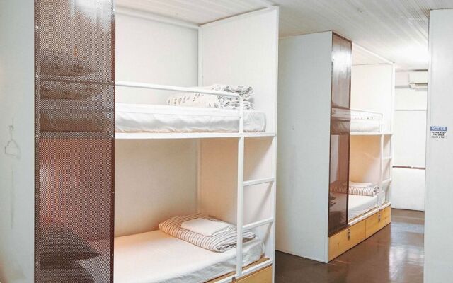 Been Hostel Ratchathewi