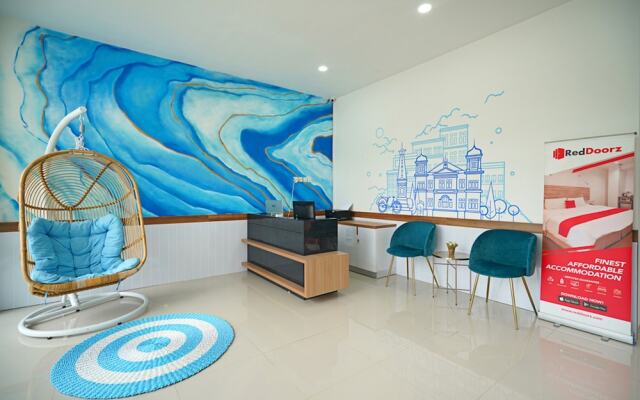 RedDoorz Plus @ Terban Residence