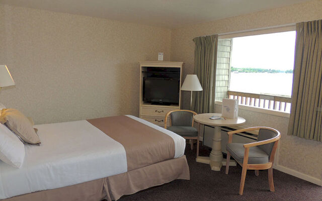 Capt. Thomson's Resort