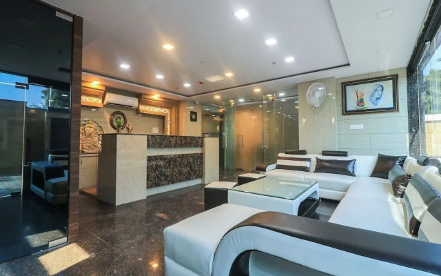 Season Park By OYO Rooms