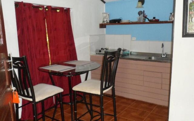 Angula Place
