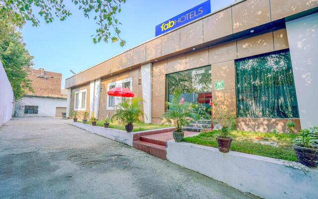 Hotel Grand Inn by OYO Rooms