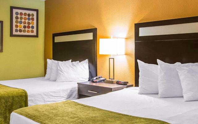 Quality Inn Davenport - Maingate South