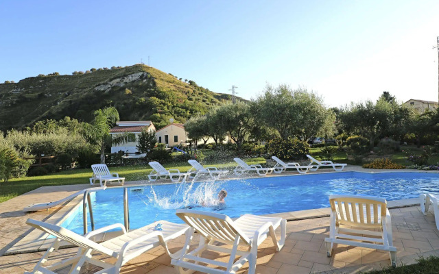 Villa Garden