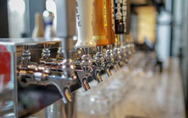 Sheraton Redding Hotel at the Sundial Bridge