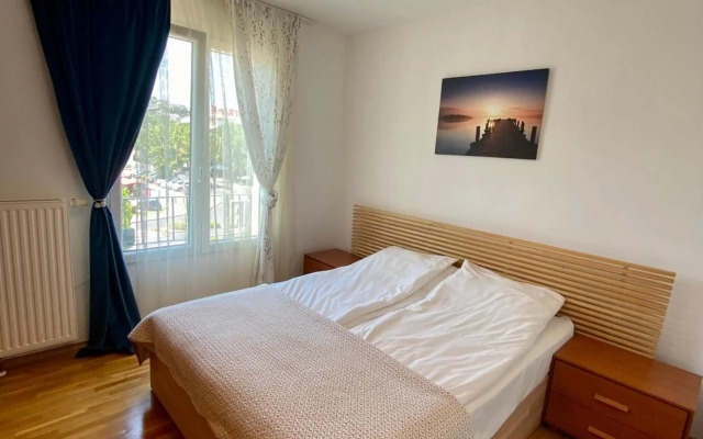 Primavera Apartments