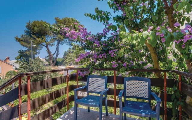 Awesome Apartment in Mali Losinj With Wifi and 3 Bedrooms