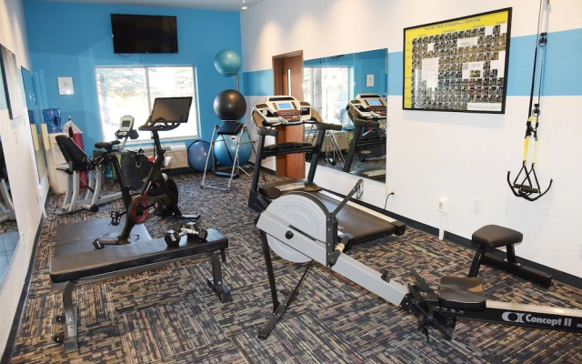 Wood River Inn & Suites