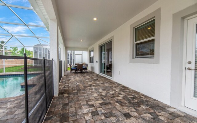 1662 Moonvalley Drive