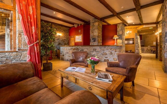 Chalet Val 2400