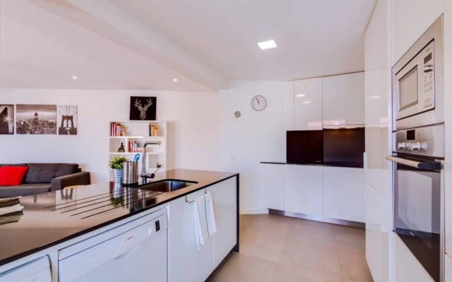 Caparica Beach 2 bed / 2 bath apartment