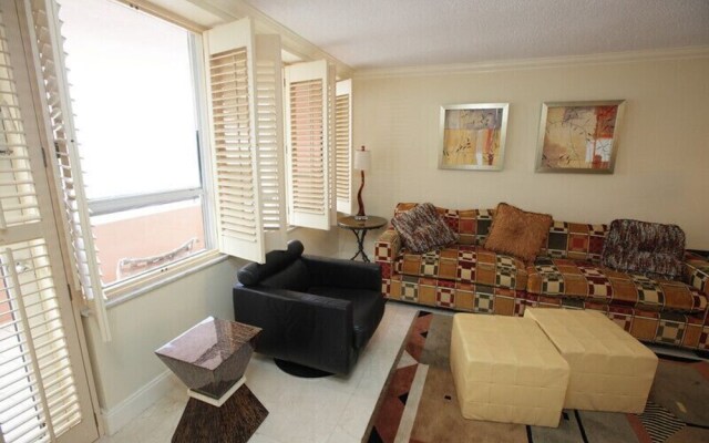 Alexander 1208 - 2 Br Apts
