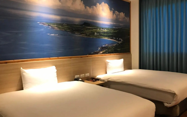 Chiilih Hotel Coral Museum