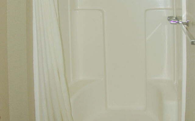 Holland Inn and Suites