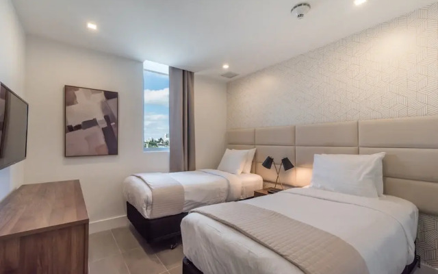 VHC Luxury Apartments 538-203