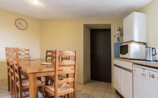 Lovely Holiday Home amidst Meadows in Sourdeval-les-Bois