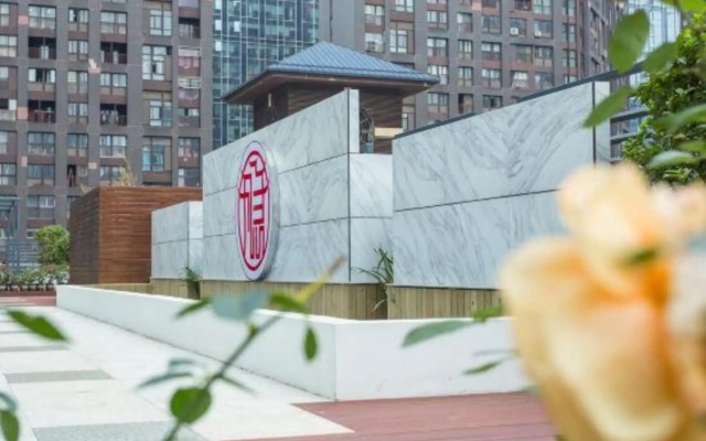 the Hidden House (Guiyang Guanshan Lake)