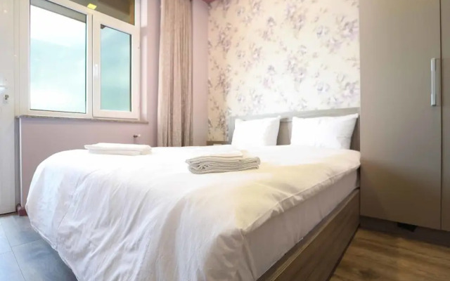 Stay Inn next to Dalma Mall