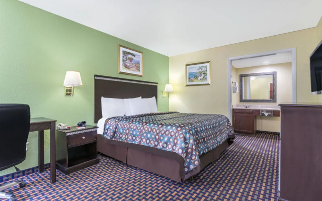 Howard Johnson Express Inn Gainesville FL