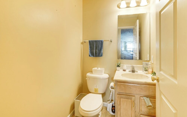 Spacious Champaign Home By University Of Illinois!