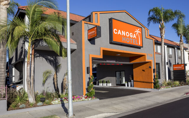 Canoga Hotel