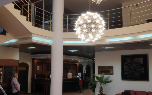 Hotel Shipka Beach