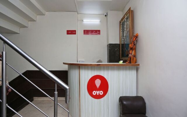 OYO 13758 XS Residency