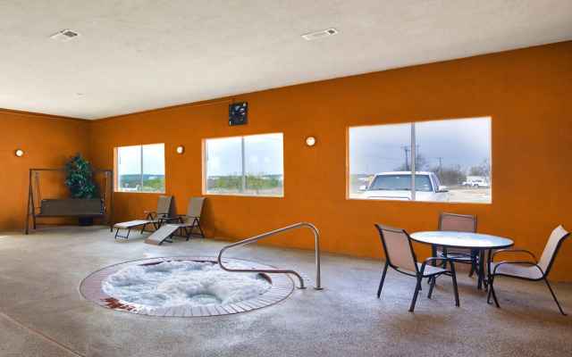 Motel 6 Mineral Wells, TX