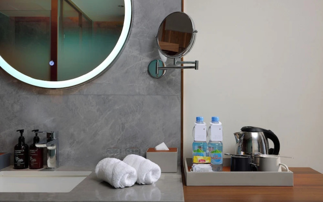 Model J Hotel Jakarta Soekarno Hatta Airport