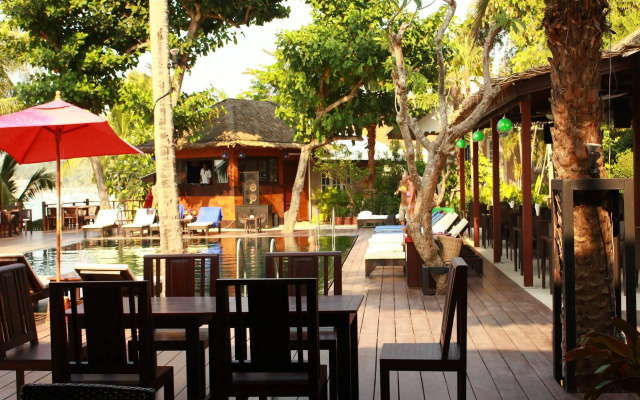 Bangrak Beachclub