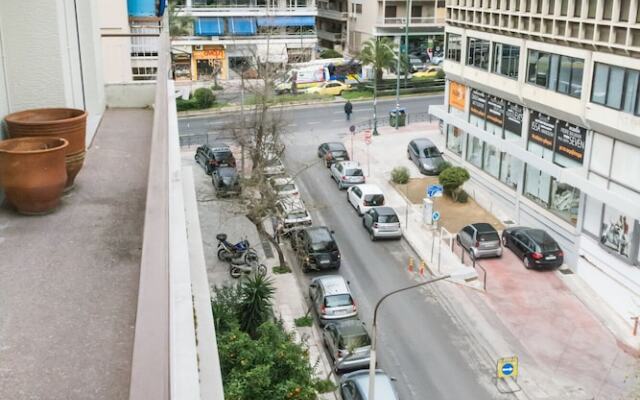 3bedroom Apartment Next To Panormou Metro Station