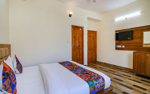 Fabhotel Himalayan Park