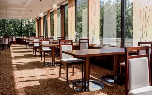 Crowne Plaza Bratislava by IHG