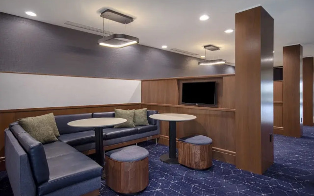 Courtyard by Marriott Cincinnati Airport