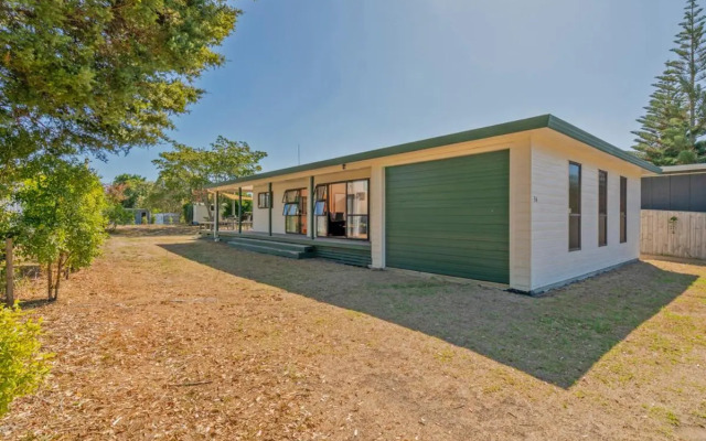 Oyster Bliss - Cooks Beach Holiday Home