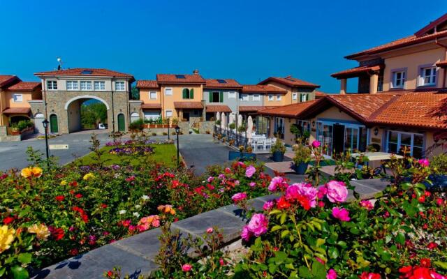 Villa Carolina Resort