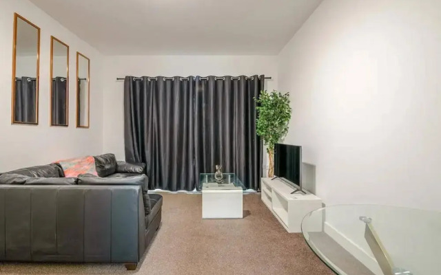 2bed Apt - City Centre With Balcony - Sleeps 6