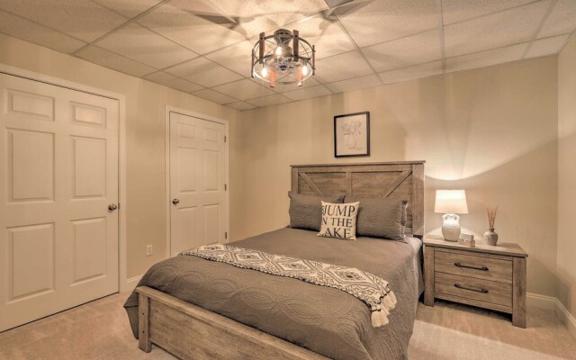 Waterfront Eatonton Escape w/ Private Hot Tub!