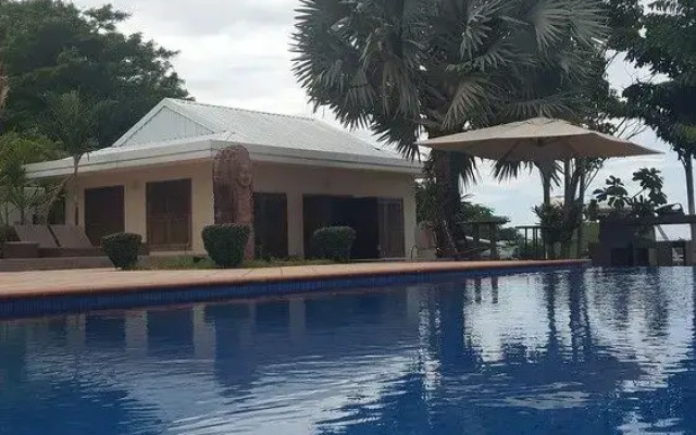 Harbour Hotel