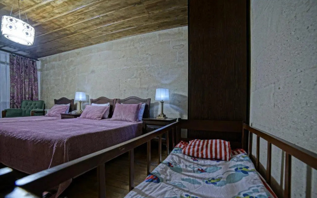 Samistal Lodge