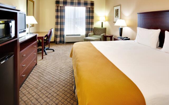 Holiday Inn Express & Suites Millington by IHG