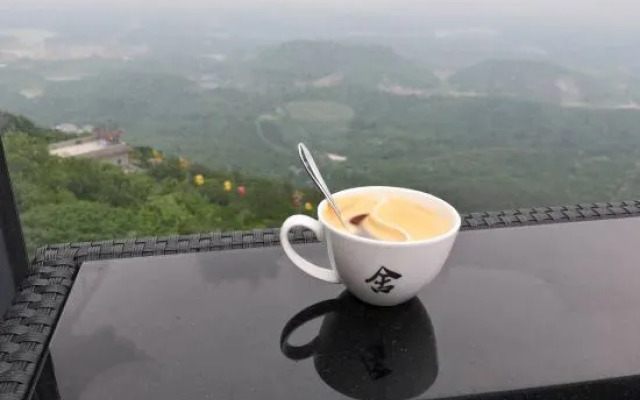 Moutain Top Sunrise Boutique Hotel