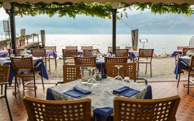 Lake Front Hotel Brenzone