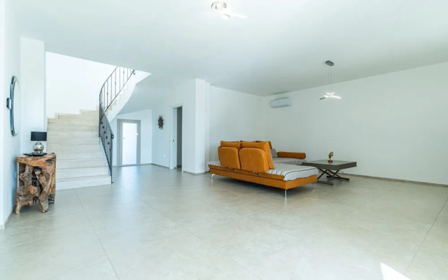 Villa Infinity by Wonderful Italy