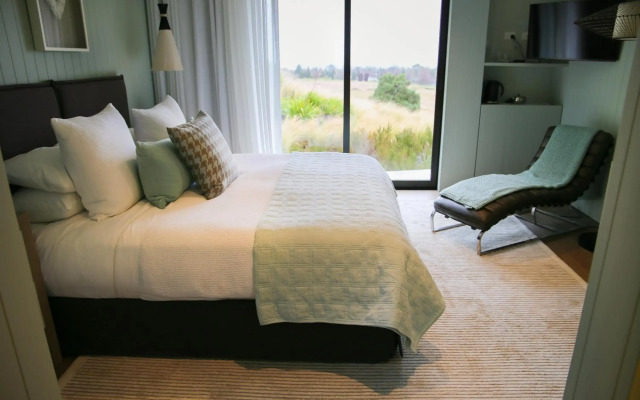 Kinloch Manor & Villas