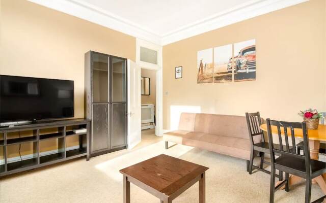 Elegant Apartment Near Oxford Street