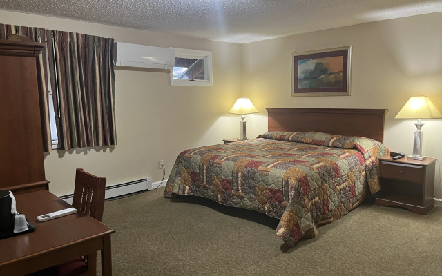 The Upper Pass Lodge at Magic Mountain
