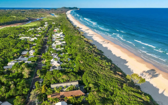 A SWEET ESCAPE - Ariel's