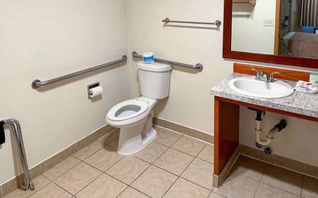 Econo Lodge Edmonds North Seattle